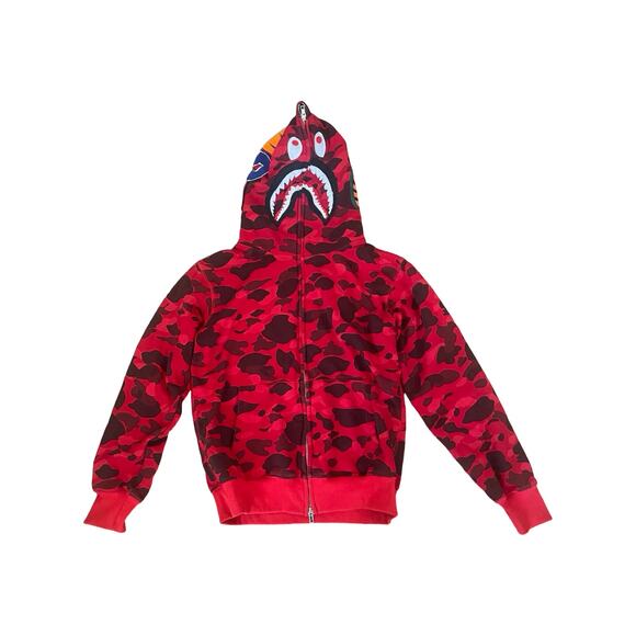 Youth Full-Zip Red Camo Shark Hoodie – Size Small - Picture 1 of 3